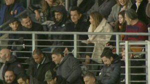 Acun Ilıcalı'nın "Salah"ı olacak! Eski Fenerbahçeli, Hull City maçını tribünden izledi