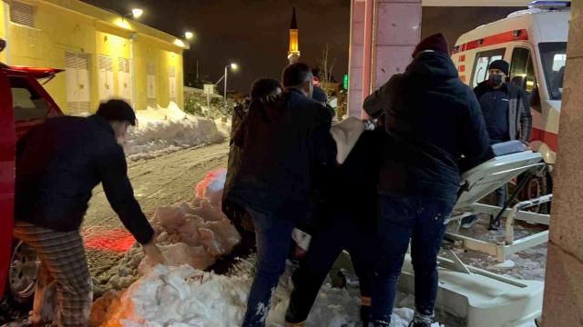 İstanbul'da karda mahsur kalan diyaliz hastası hayatını kaybetti