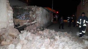 Son dakika: Kayseri'de 4,9 büyüklüğünde deprem! Maddi hasar oluştu, sarsıntı çevre illerde de hissedildi